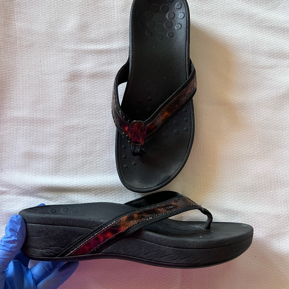 Vionic tide Black and Brown Women's Sandals - Picture 4 of 10